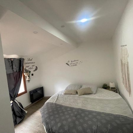 Love'Room Trèbes Esterno foto