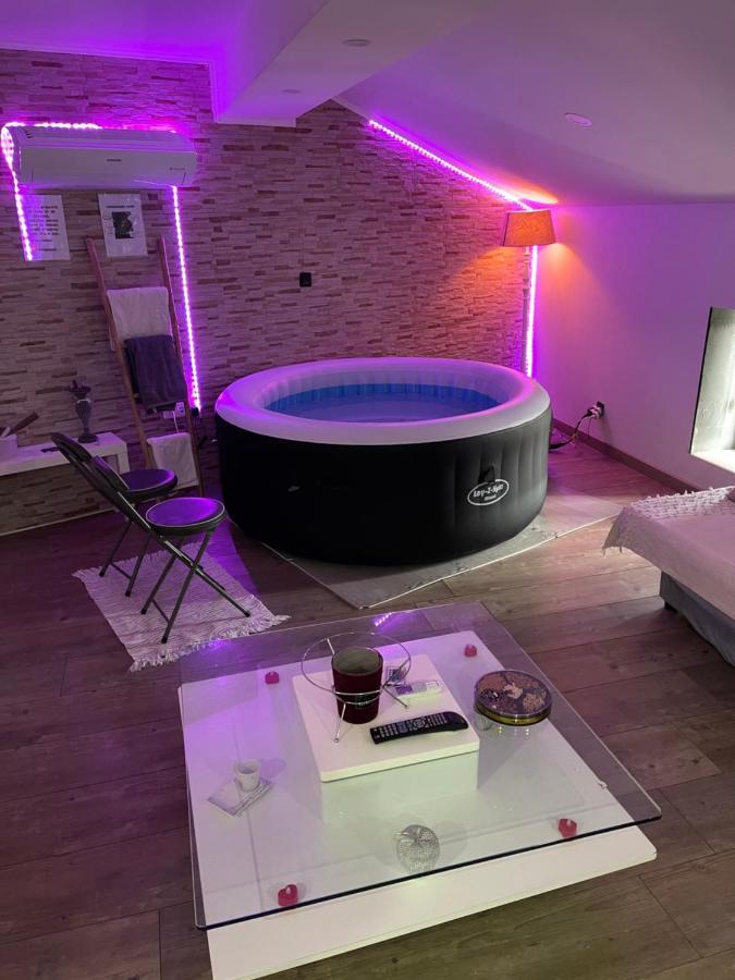 Love'Room Trèbes Esterno foto